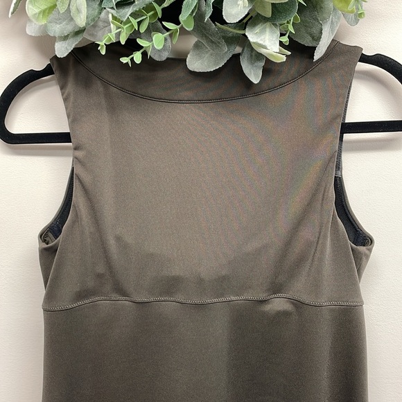 Athleta Inner Strength Built In Bra Tank Top Olive Green 36C - Picture 5 of 15